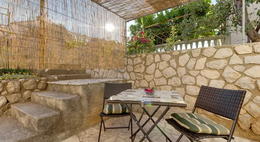 Apartment Nikolina Mali Losinj