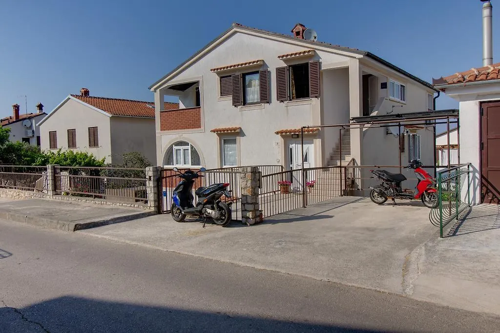 Apartment Nikolina Mali Losinj 0*,